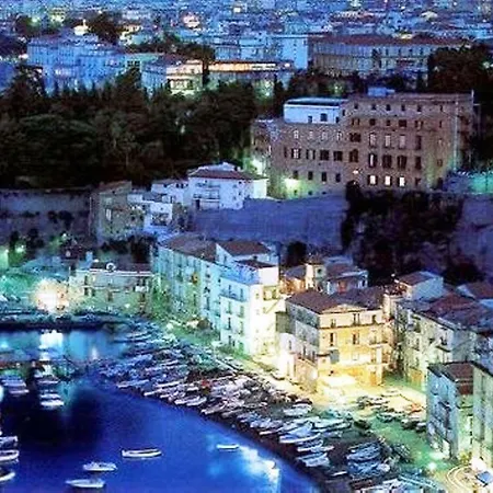 Il Borgo Antico Sea View 公寓 索伦托